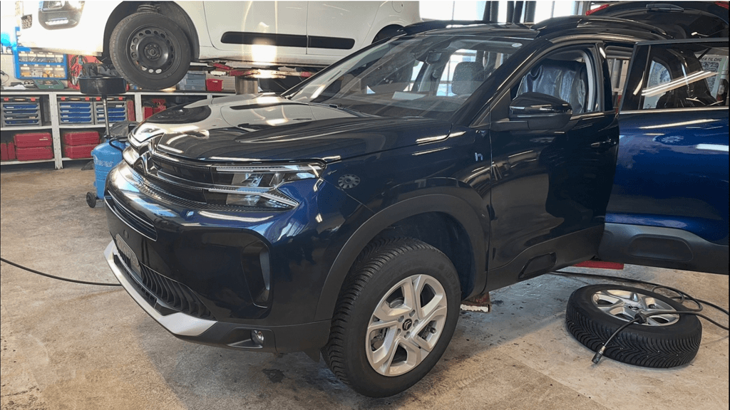 Citroën C5 Aircross til service hos Aunetto i Herning